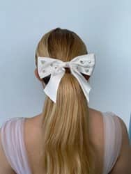 סיכת פופיון אבני סברובסקי צבע לבן