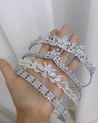 כתר מאם מאבני זרקון