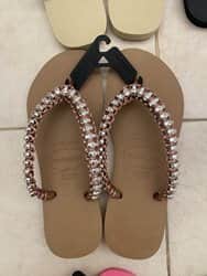 כפכפי הוויאנס דגם גולגולות