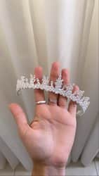 כתר איסטה לכלות מאבני זרקון